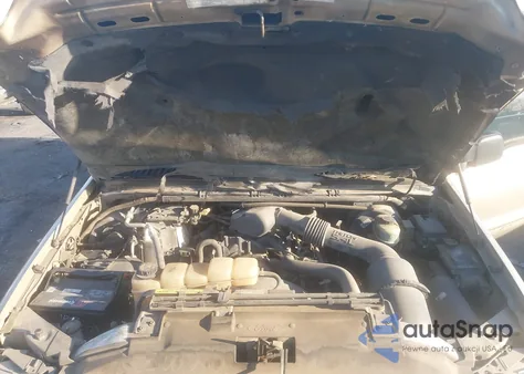 2001 Ford F-250 Lariat/Xl/Xlt z USA, uszkodzony, nr VIN 1FTNX20L91EB60499